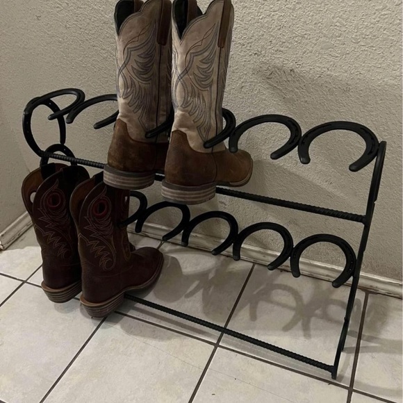 BOOT RACK